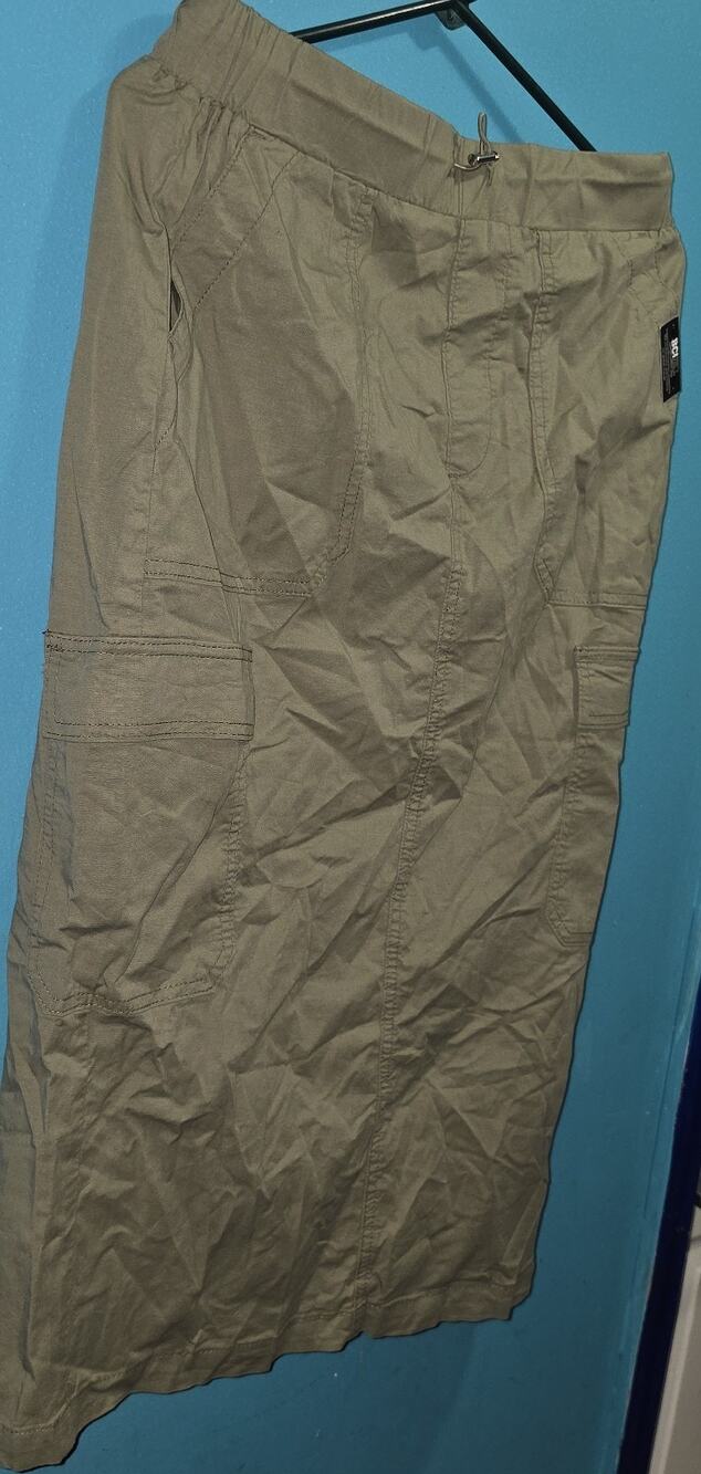 Stitch Star Utility Skirt Missy Small NWT Green